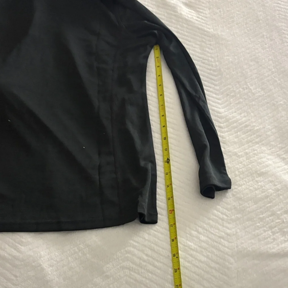 Women's Black Long-Sleeve Quarter-Zip Tee - Picture 4 of 4